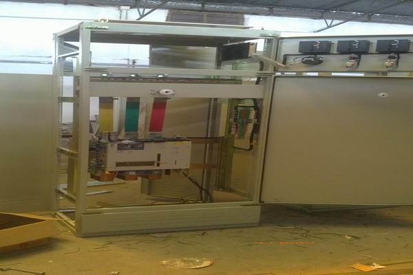 隆尧控制柜-3683品牌总闸控制柜的使用原则